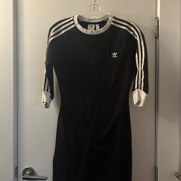 Adidas dress - Picture 2 of 5